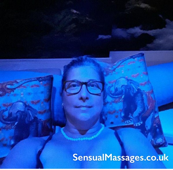 Erotic Tantric Massage In Shoreditch & Outcall In London